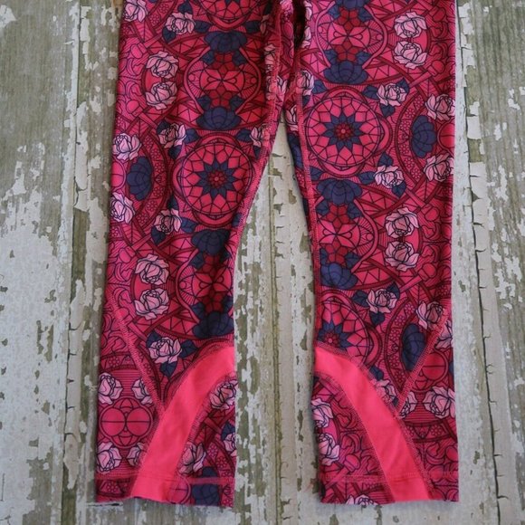 LULULEMON Run Inspire Crop II Full-On Luxtreme 8 - Picture 7 of 7